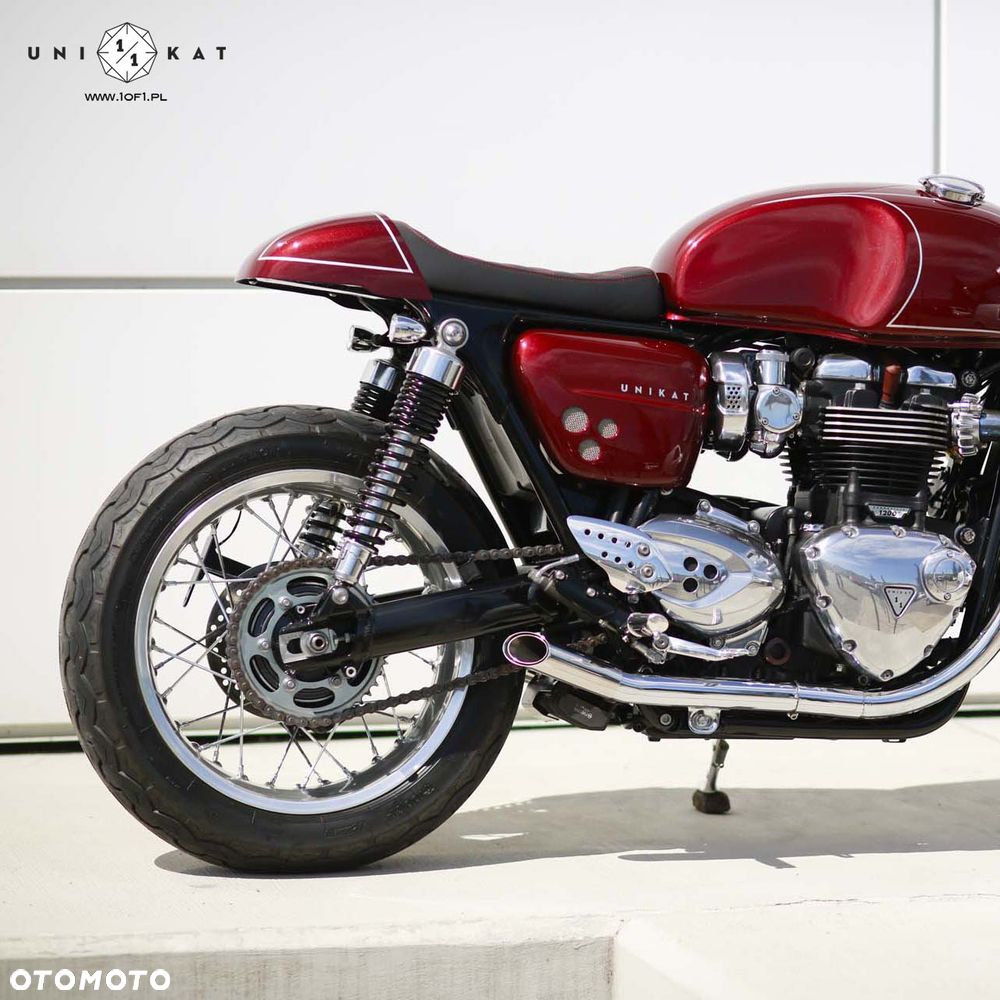 Triumph Thruxton - 12