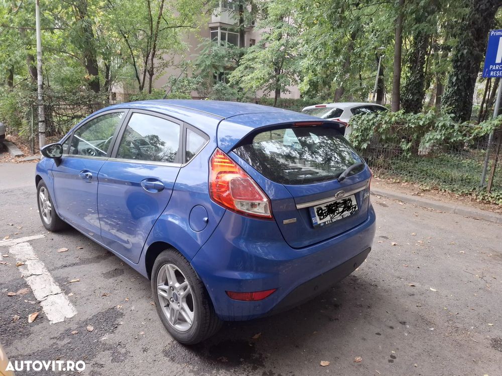 Ford Fiesta - 10