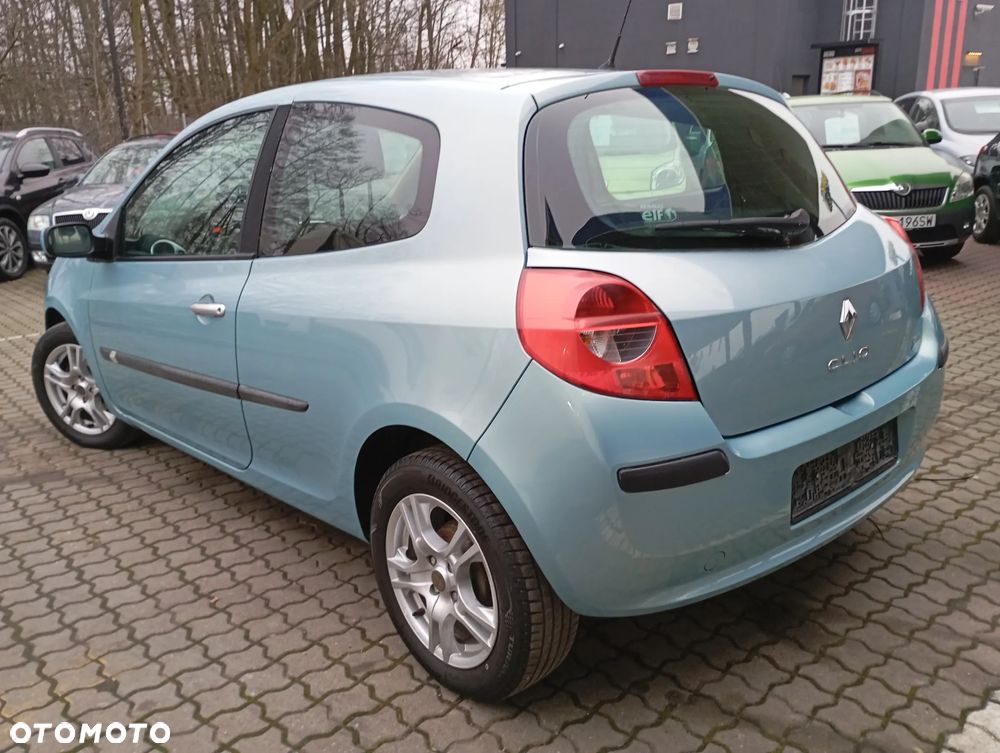 Renault Clio 1.2 TCE Alize - 11