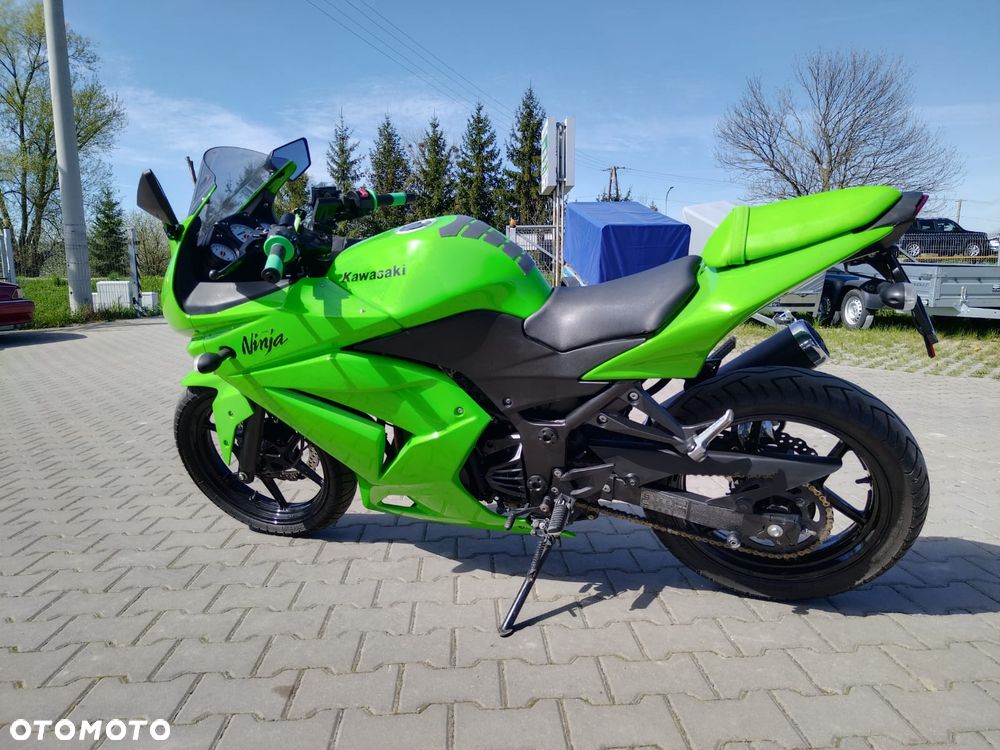 Kawasaki Ninja 250R - 2