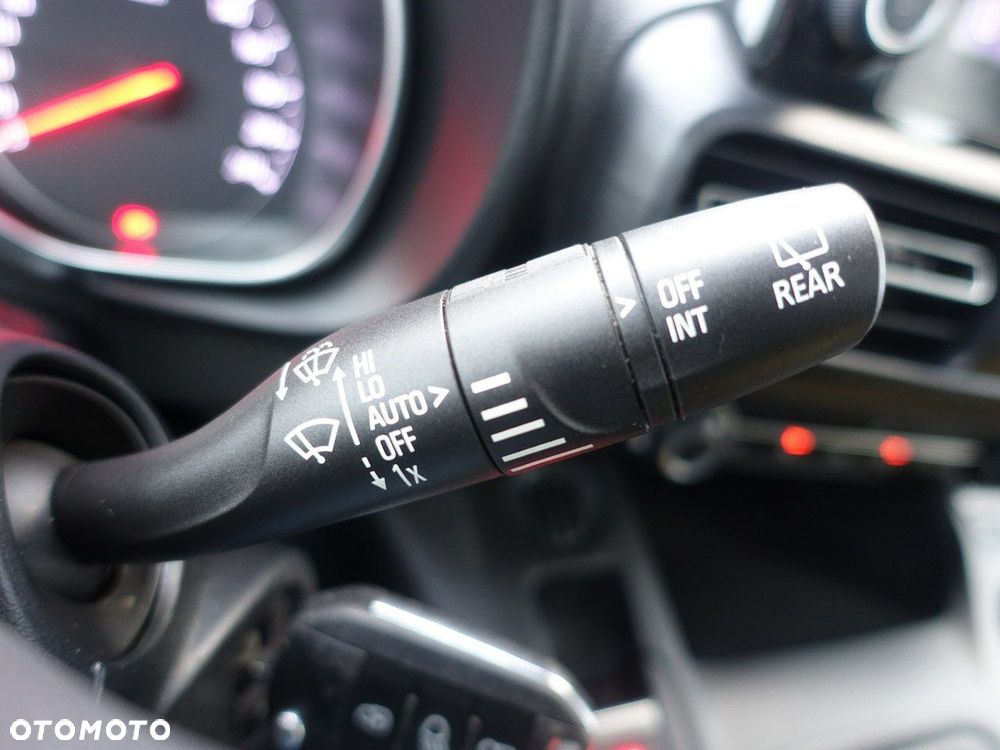 Opel Combo 1.5 D Start/Stop Selection - 18