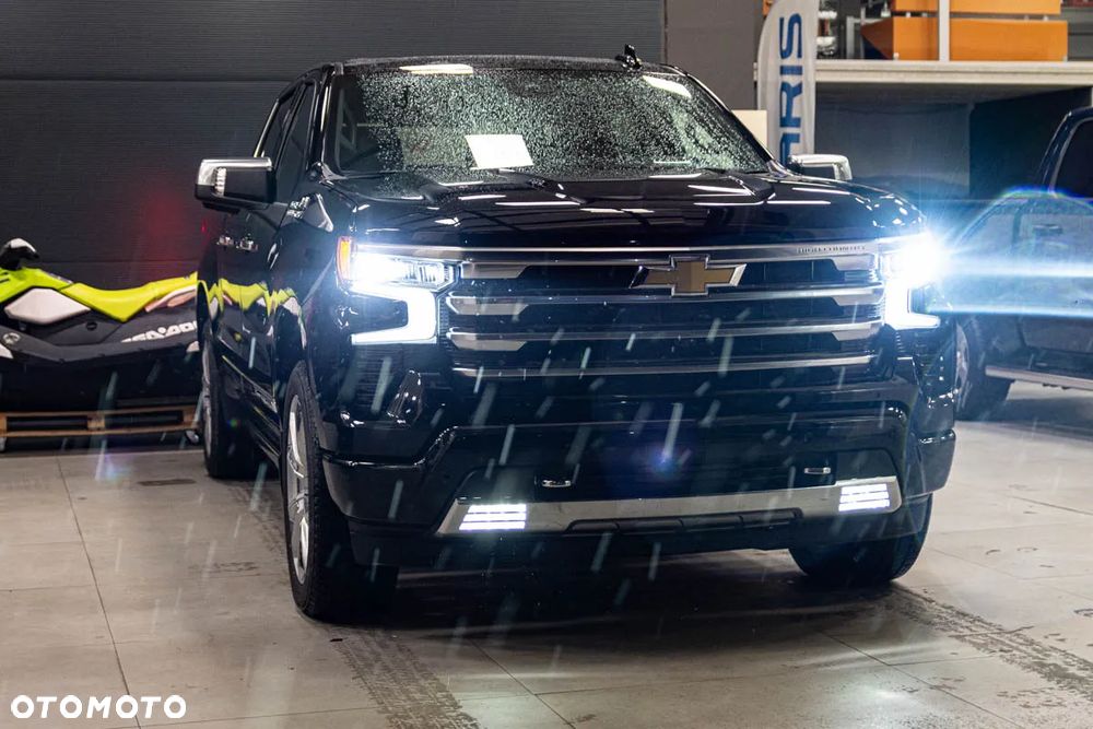 Chevrolet Silverado - 2