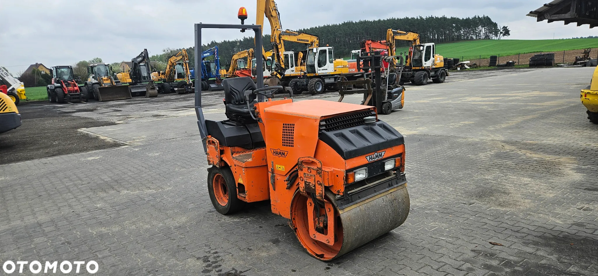 Hamm HD 10K waga 2400kg guma stal - 7
