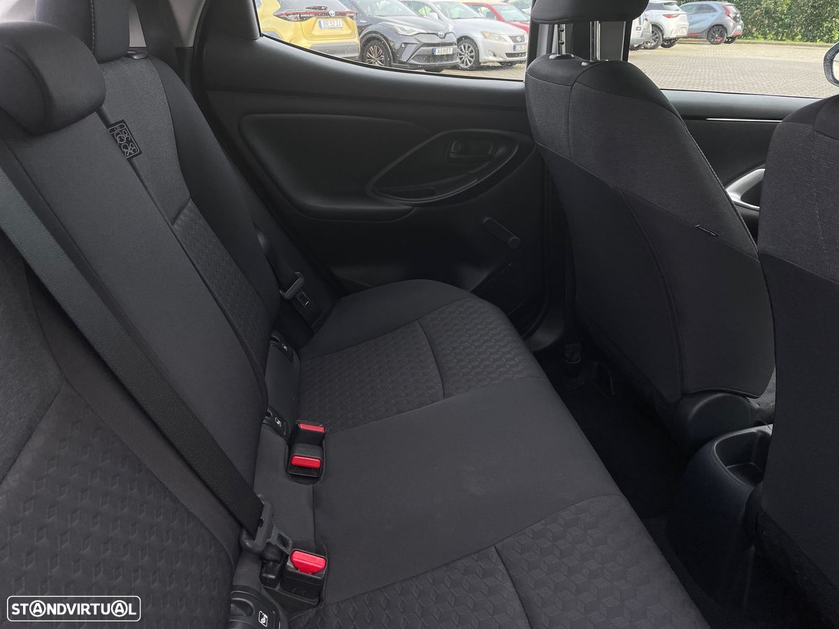 Toyota Yaris 1.0 VVT-i Comfort Plus - 7