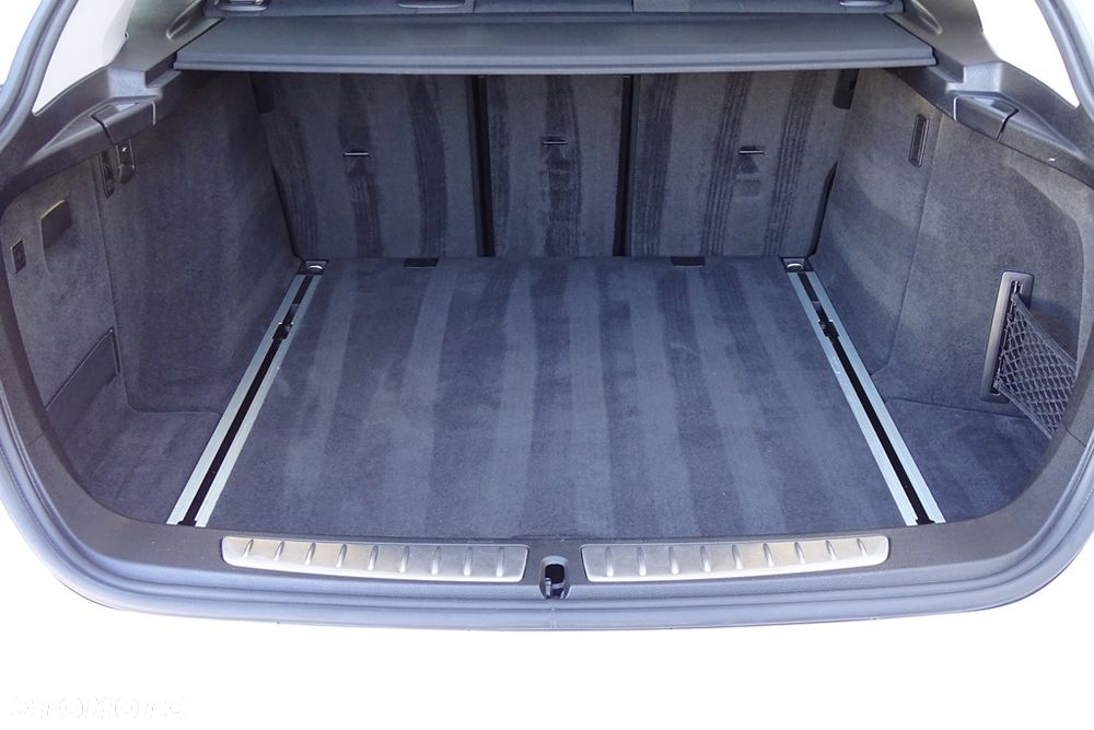 BMW 3GT 320i GPF Sport Line sport - 30