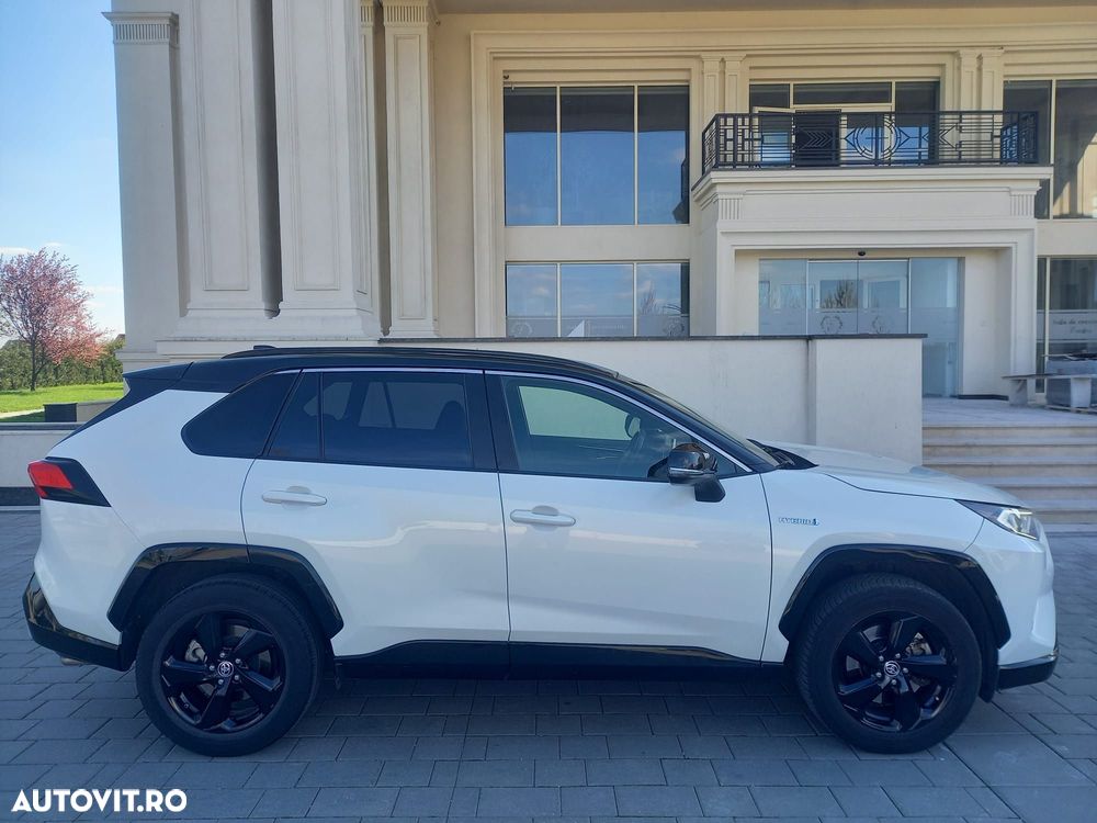 Toyota RAV4 2.5 4x4 Team Deutschland - 7