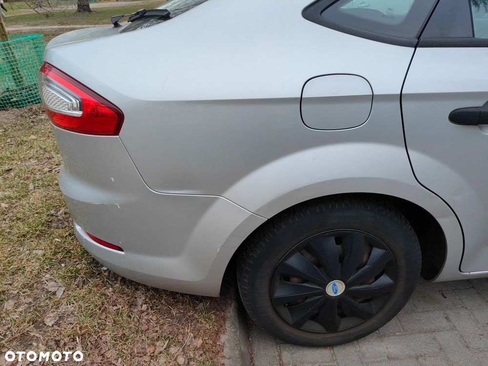 Ford Mondeo 2.0 Trend - 21