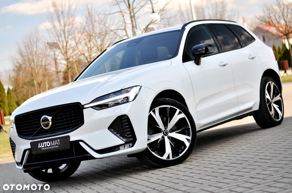 Volvo XC 60 B4 D AWD Plus Dark - 1