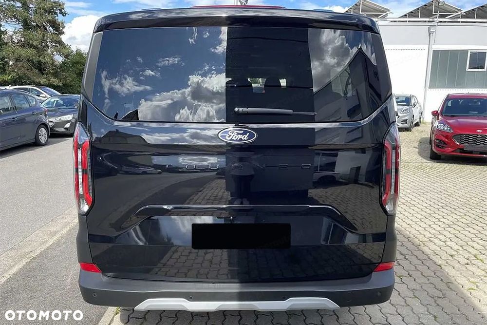 Ford Tourneo Custom - 7