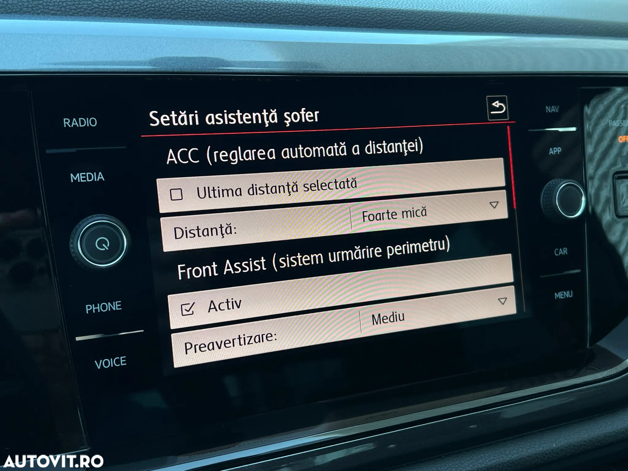 Volkswagen Polo 2.0 TSI DSG GTI - 28