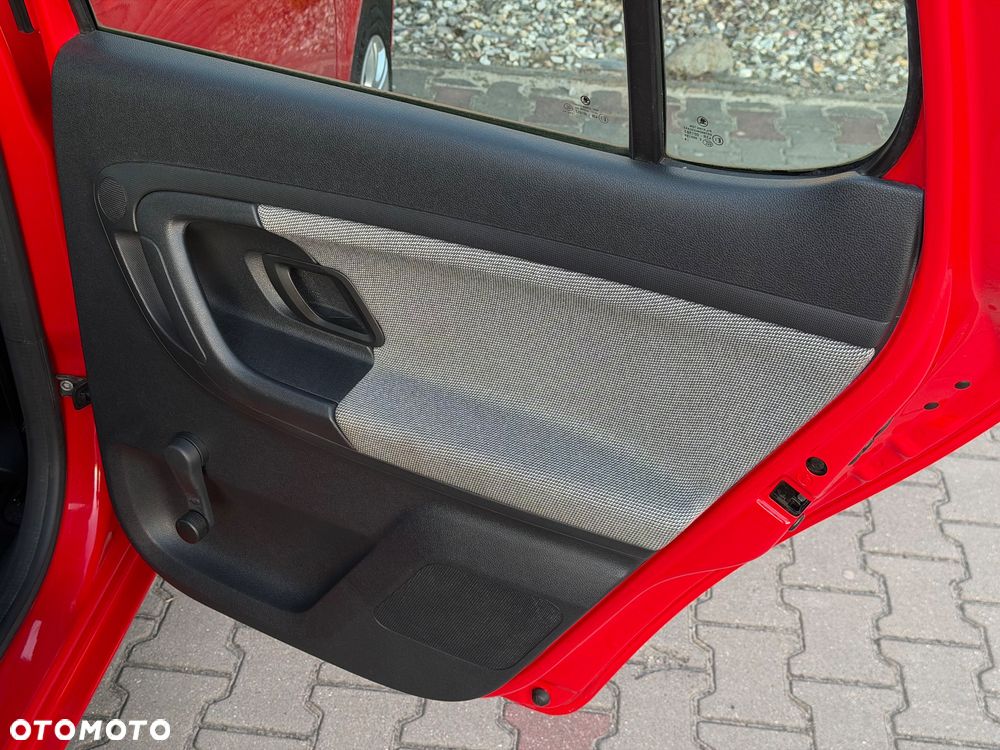 Skoda Fabia 1.2 HTP Active - 26