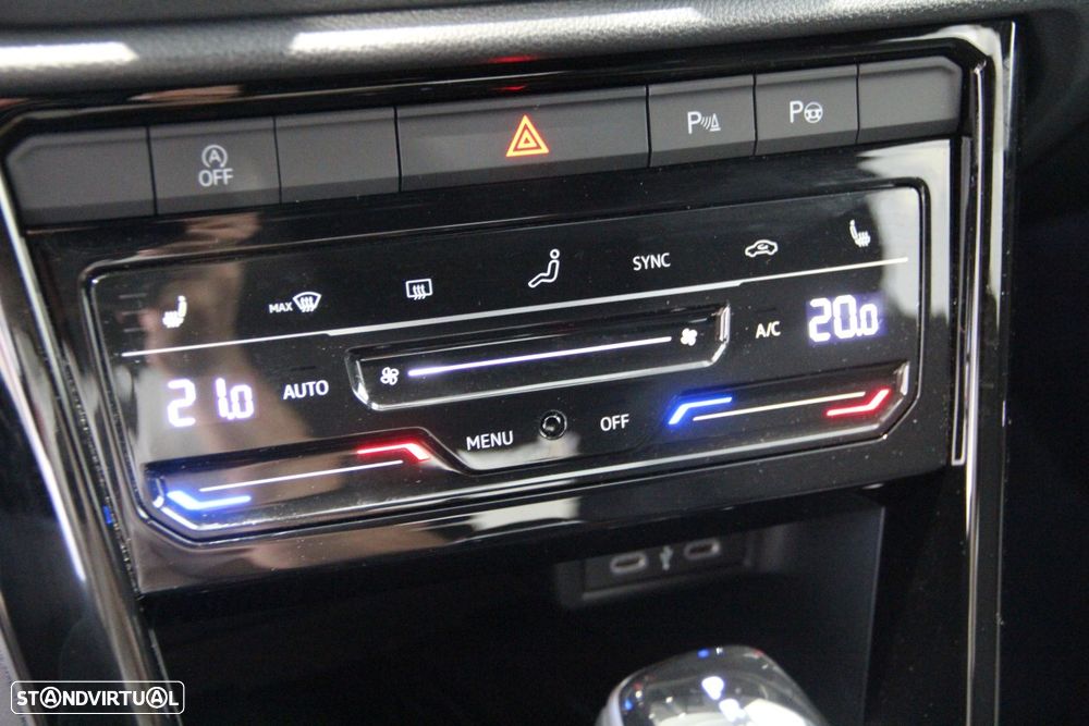 VW T-Roc 1.5 TSI Black Style DSG - 25