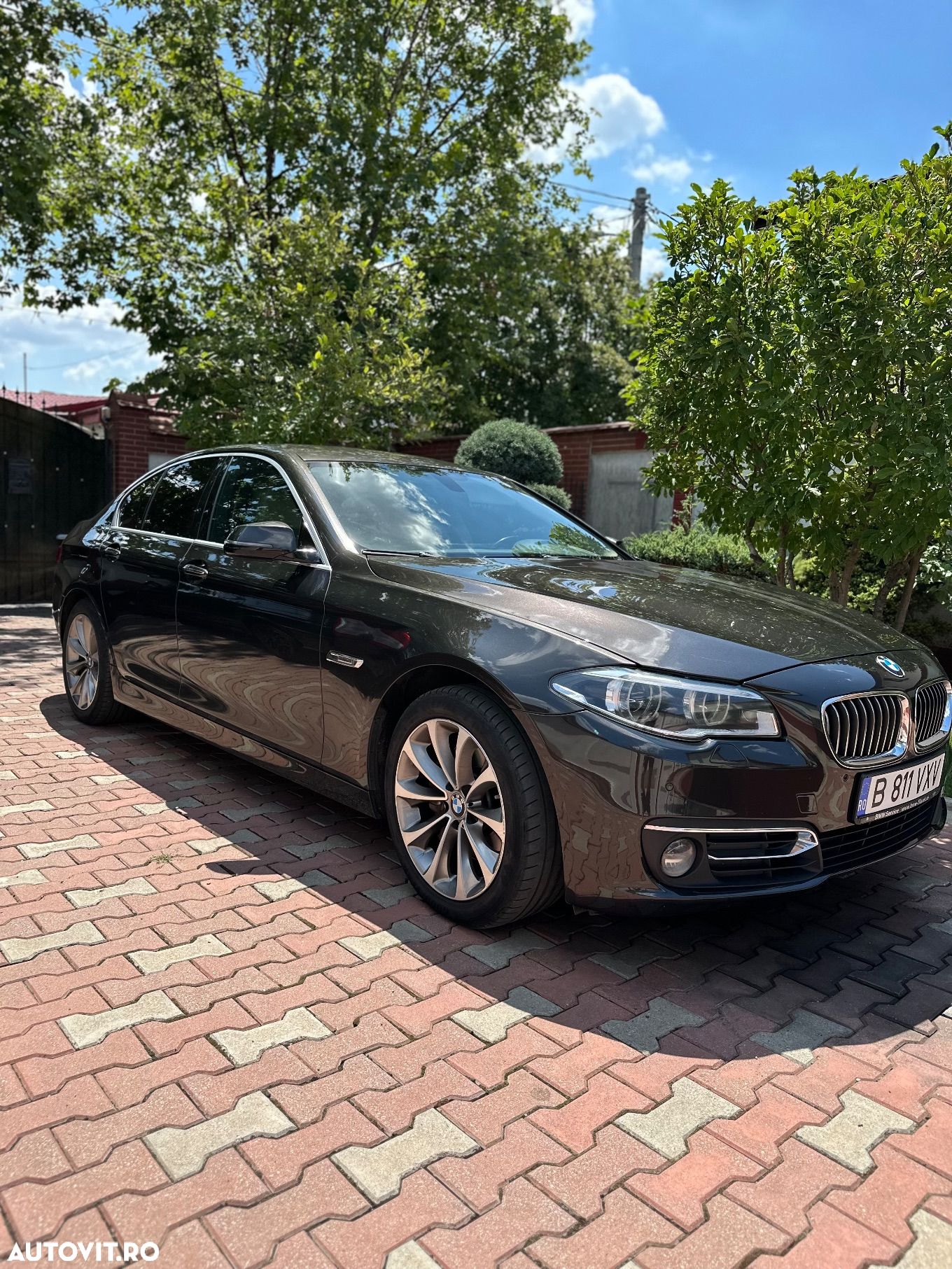 BMW Seria 5 525d xDrive AT - 1