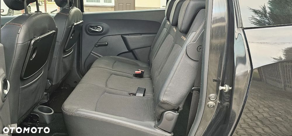 Dacia Lodgy TCe 115 Stepway - 24