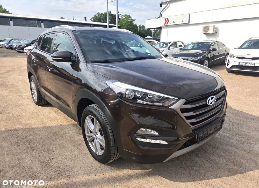 Hyundai Tucson 1.6 GDI BlueDrive Design 2WD - 11