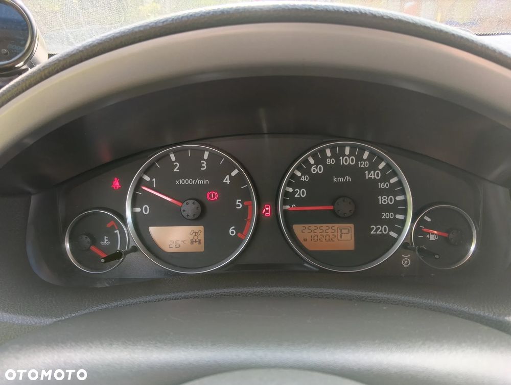 Nissan Pathfinder 2.5 dCi Premium - 5