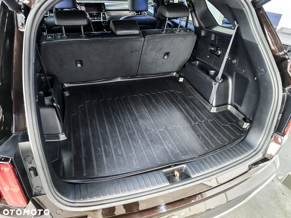 Kia Sorento - 9
