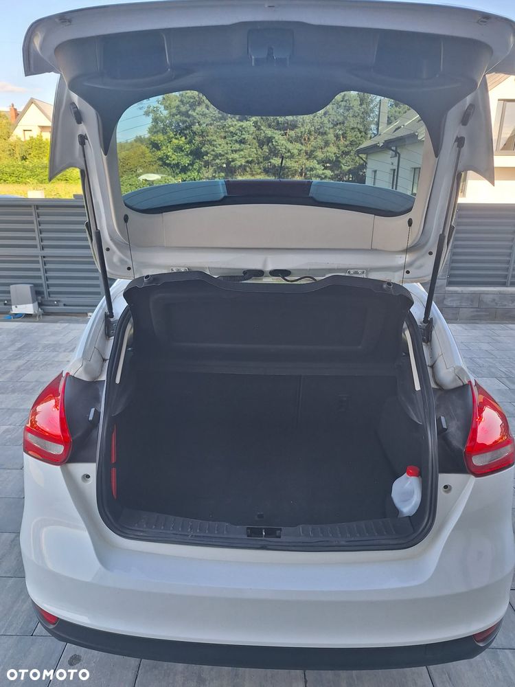 Ford Focus 1.6 Trend - 8