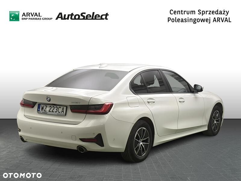 BMW Seria 3 318i - 6