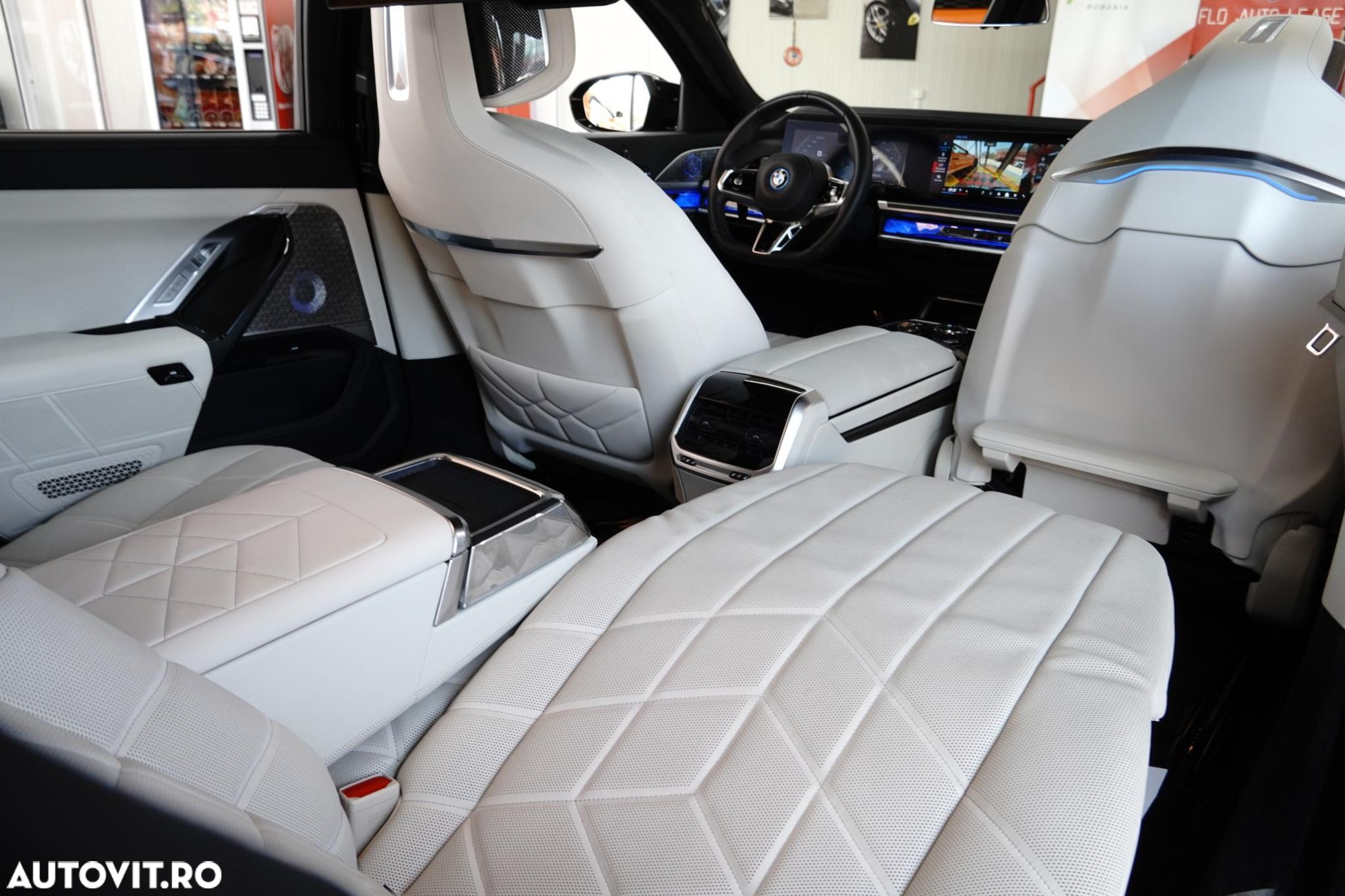 BMW Seria 7 - 32
