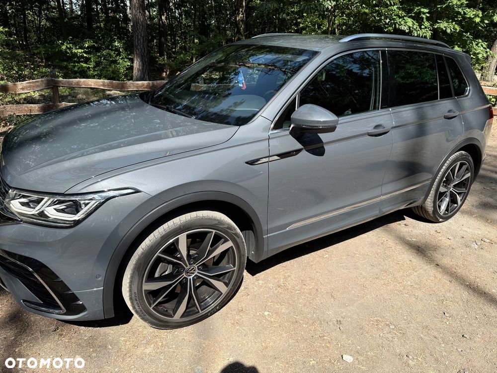 Volkswagen Tiguan 2.0 TDI SCR 4MotION DSG R-Line - 12