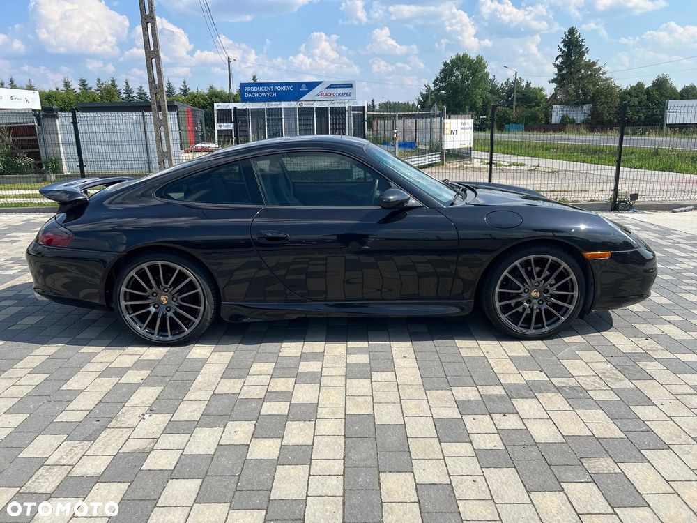 Porsche 911 Carrera - 5