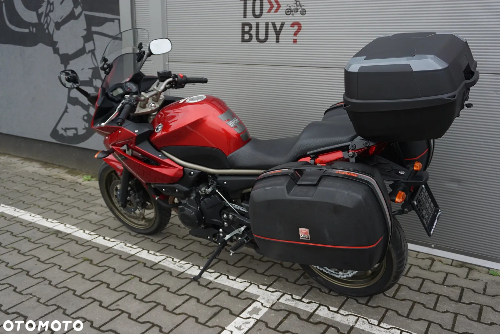 Yamaha XJ - 12