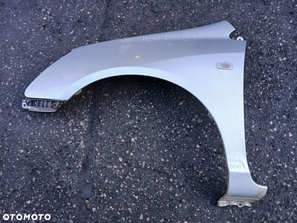 Honda Civic VII 3D Błotnik lewy, prawy - 1