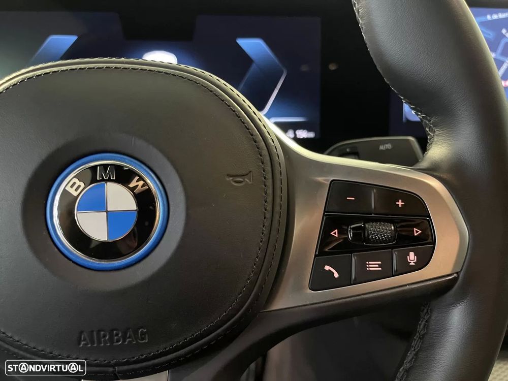 BMW i4 eDrive40 Pack Desportivo M Pro - 23