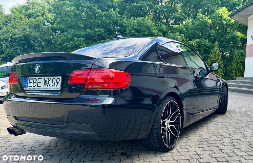 BMW Seria 3 325d - 3