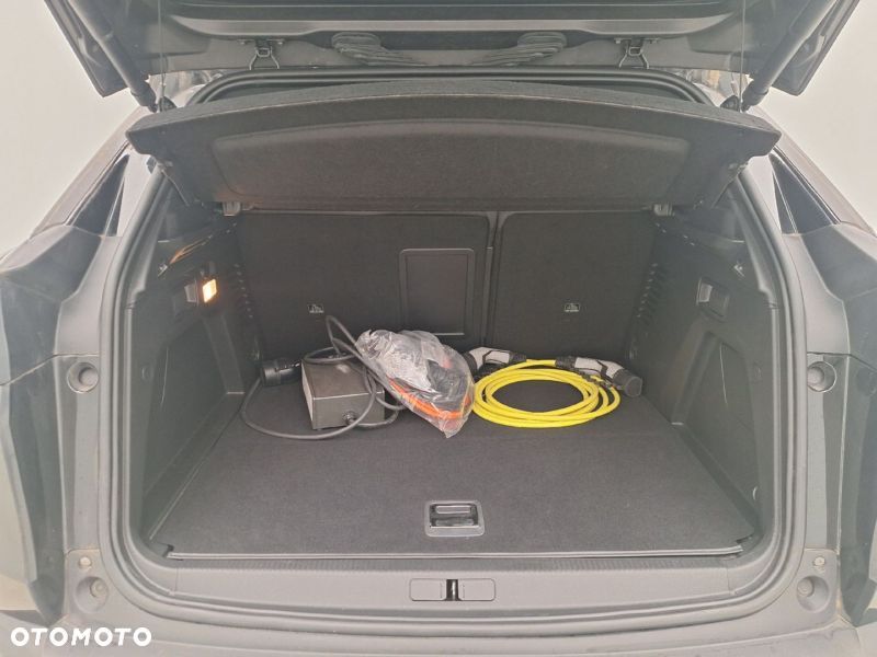 Peugeot 3008 1.6 PureTech HYbrid4 GT Line S&S EAT8 - 13