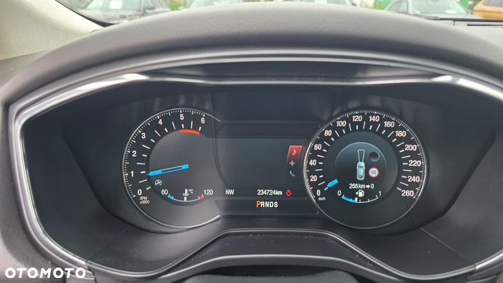 Ford Mondeo - 12