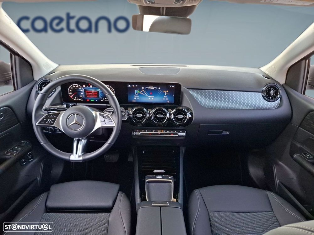 Mercedes-Benz B 250 e - 12