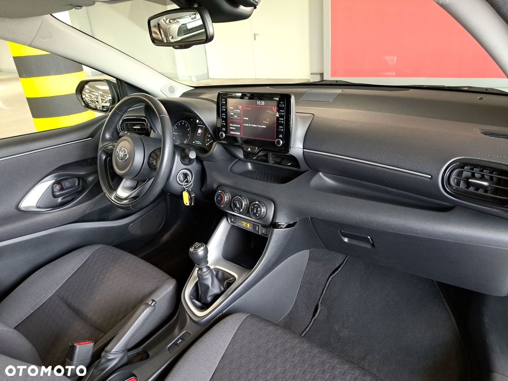Toyota Yaris - 17
