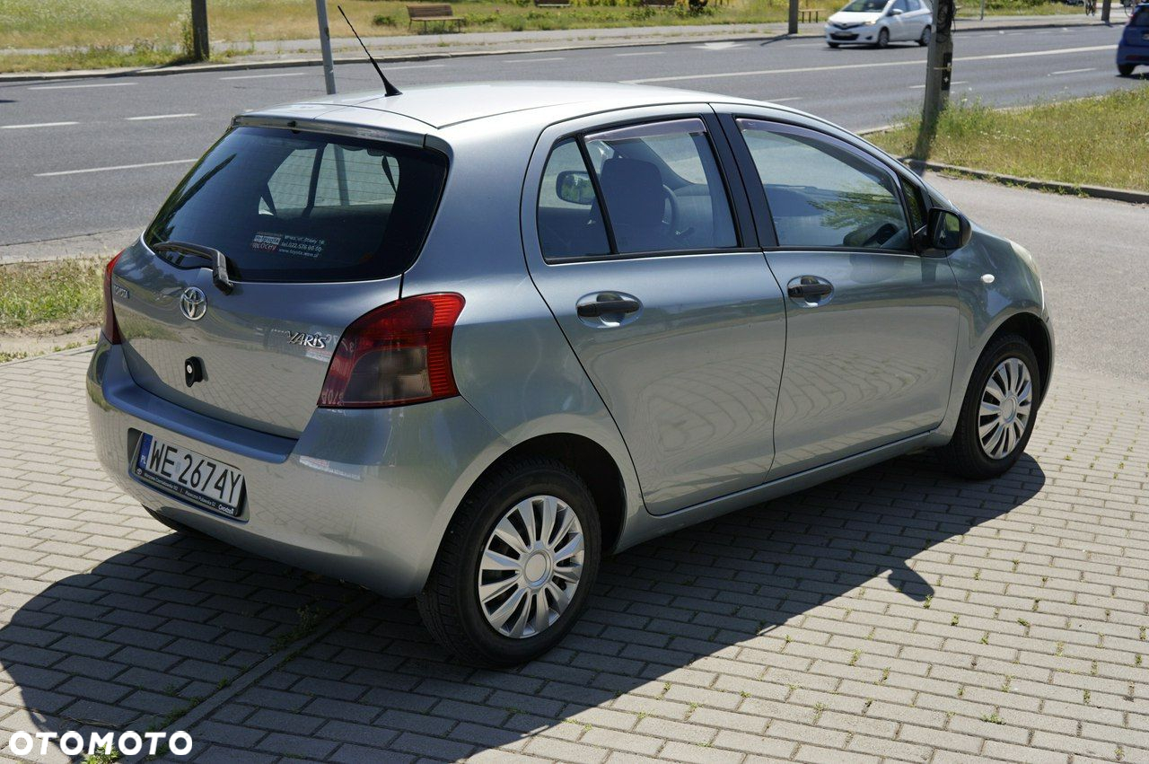 Toyota Yaris - 7