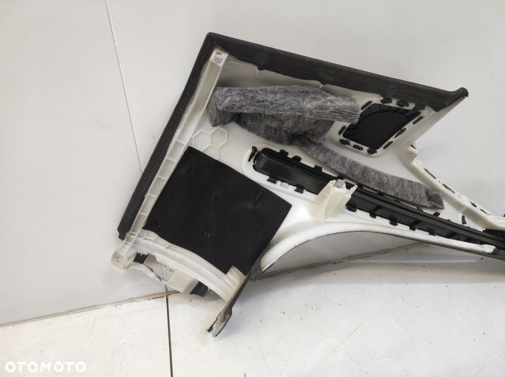 osłona słupka d prowadnica rolety bagażnika prawy tył audi a6 rs6 c8 kombi - 11