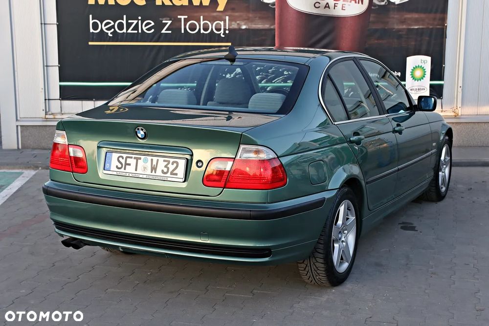 BMW Seria 3 320i - 20