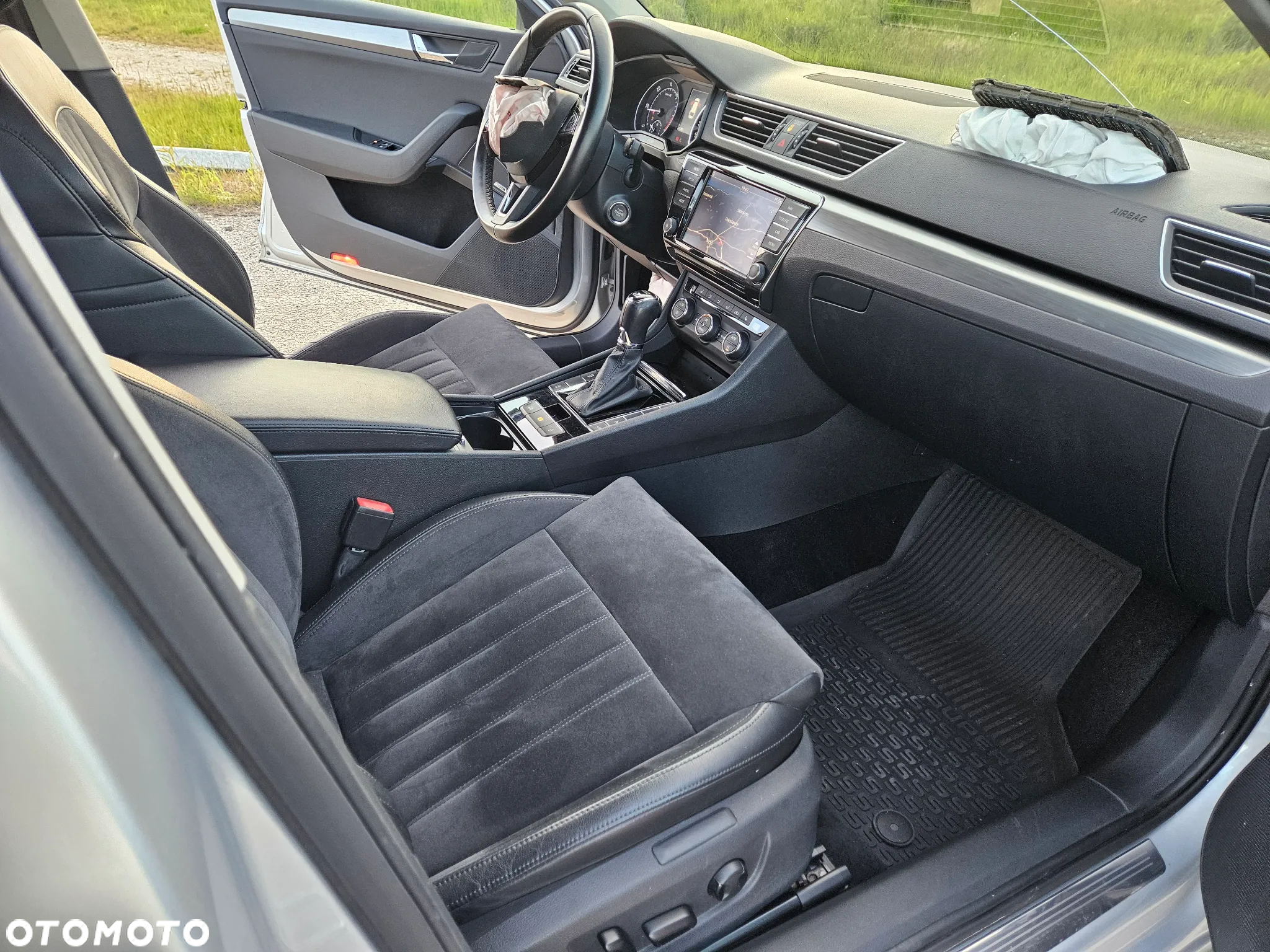 Skoda Superb 2.0 TDI 4x4 DSG Style - 8