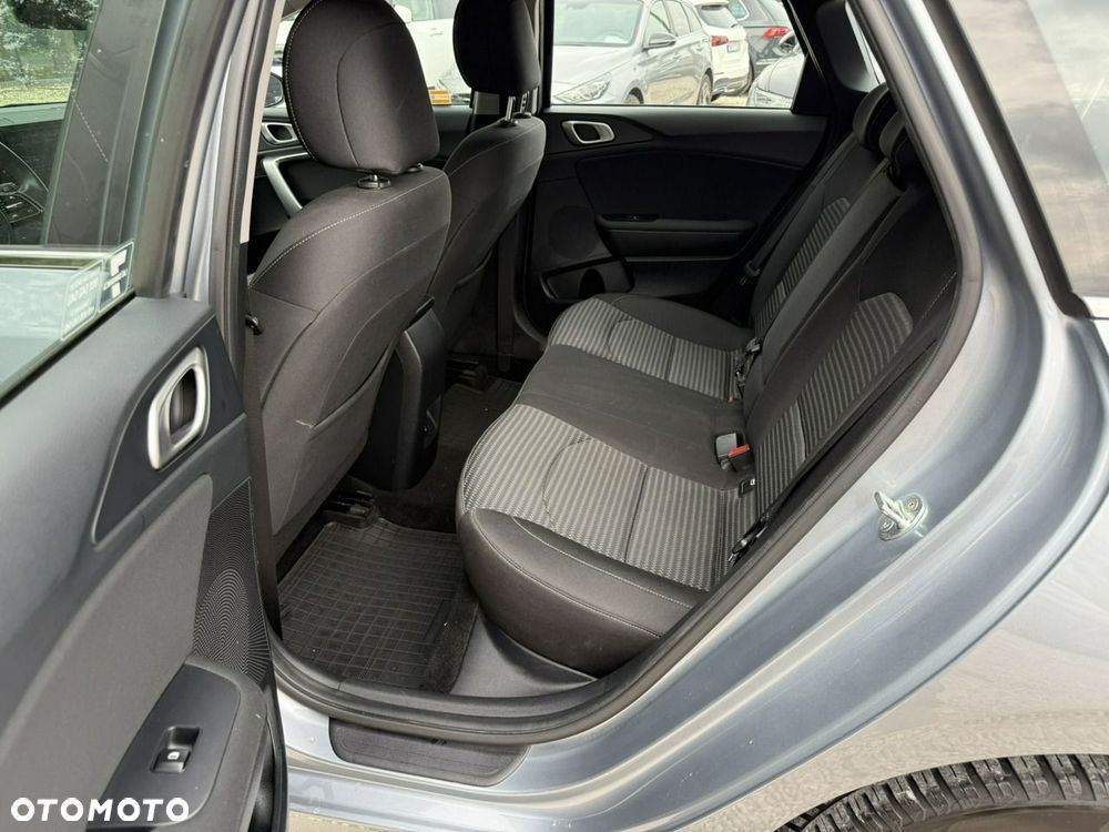Kia Ceed - 19