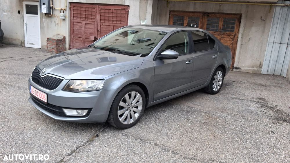 Skoda Octavia 2013 photo 2
