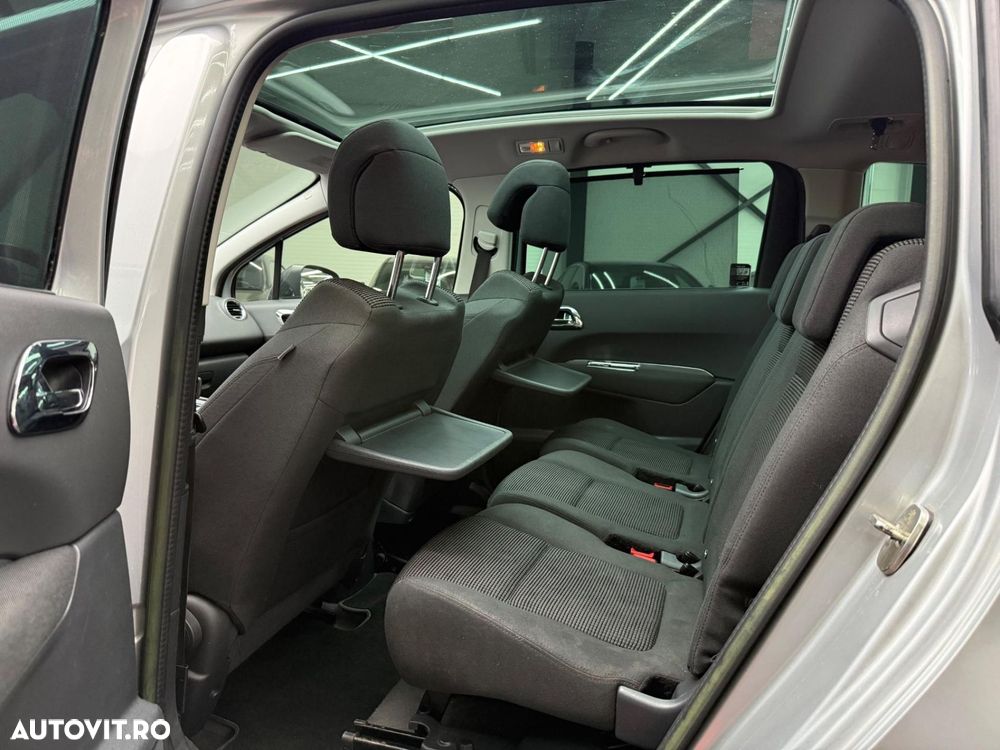 Peugeot 5008 1.6 HDI Confort Pack - 8