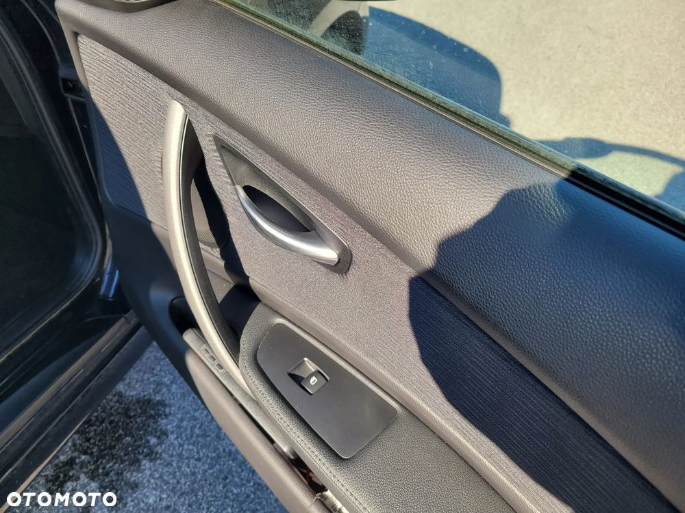 BMW Seria 1 118i Edition Sport - 14