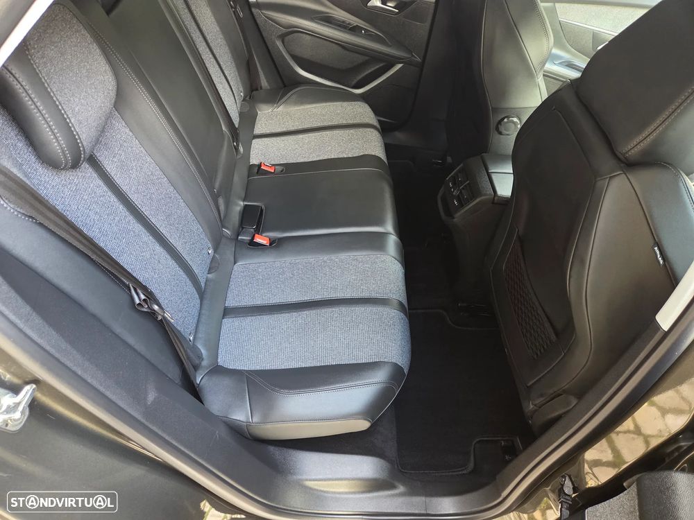 Peugeot 3008 PureTech 130 Stop & Start GPF EAT8 Allure - 20