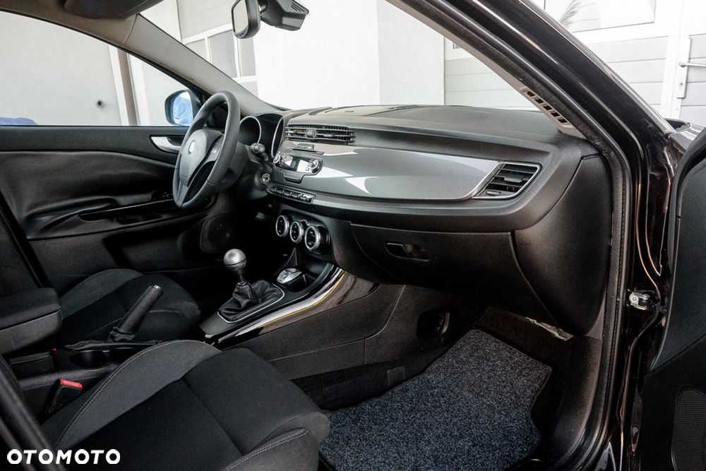 Alfa Romeo Giulietta 1.4 TB 16V Turismo - 25
