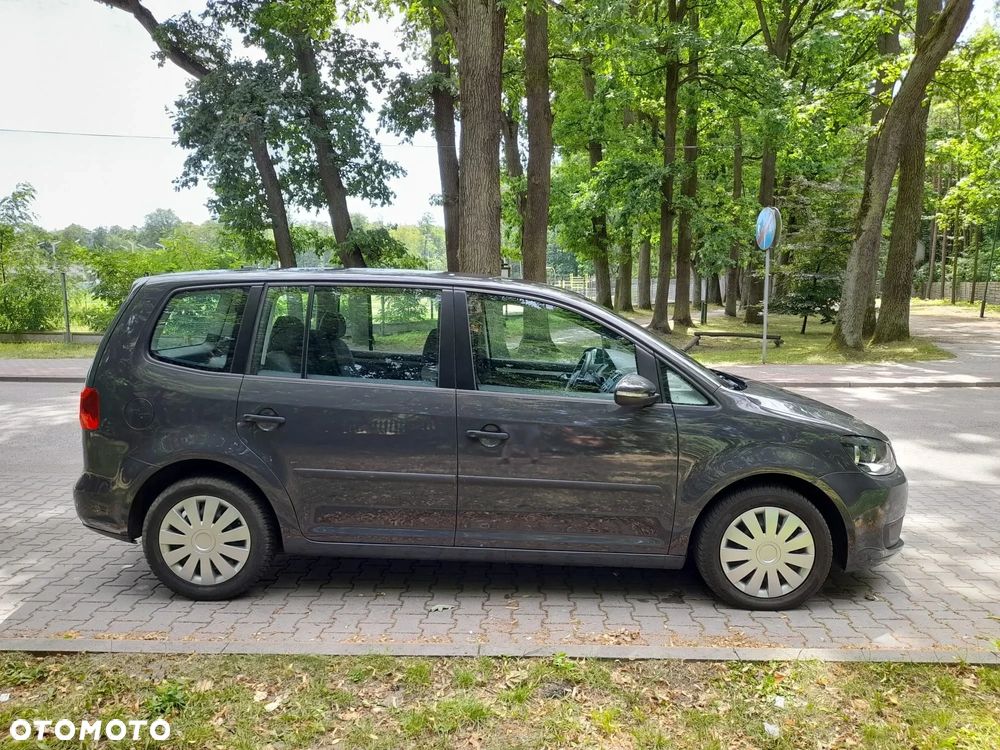 Volkswagen Touran - 5