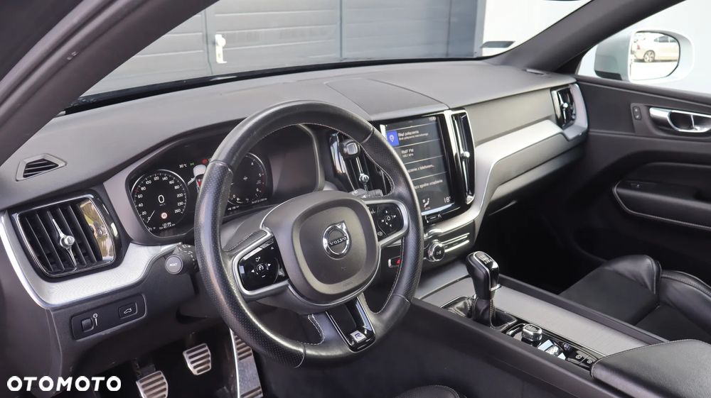 Volvo XC 60 D3 R-Design - 13