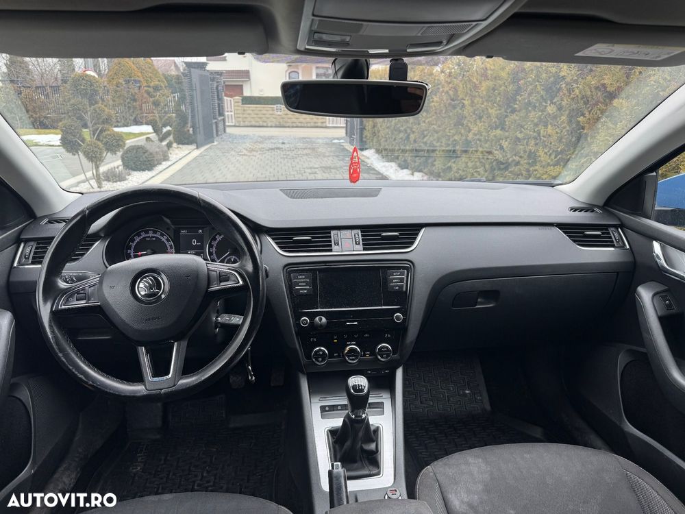 Skoda Octavia 2.0 TDI Style - 9