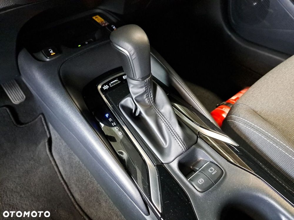 Toyota Corolla 1.8 Hybrid Comfort - 29