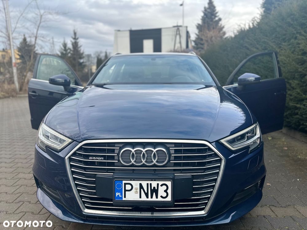 Audi A3 Sportback - 1