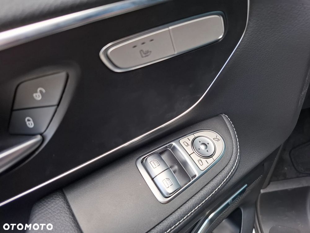 Mercedes-Benz Klasa V 250 d 4-Matic Avantgarde 9G-Tronic (d³ugi) - 40
